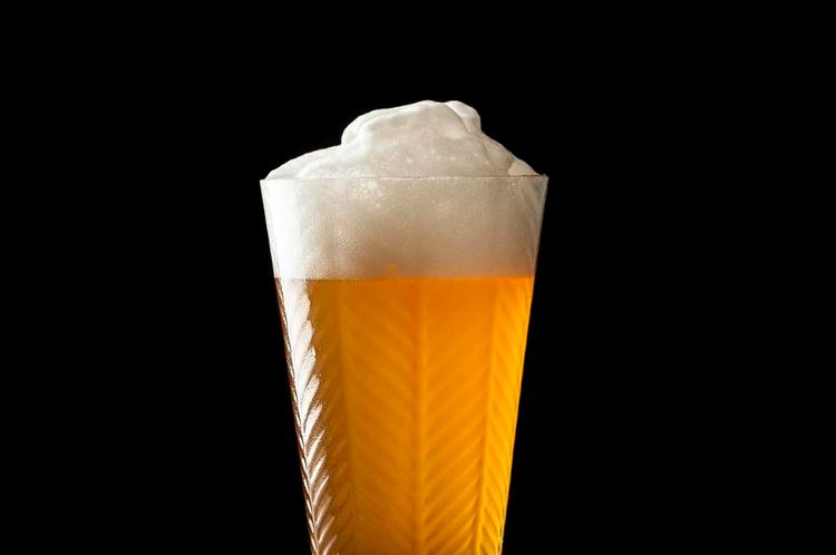 DOMMERJUBEL: Blandt de 8 øl i testen er 3 helt uden alkohol, og der er langt mellem snapsene, når det gælder dommerjubel. 