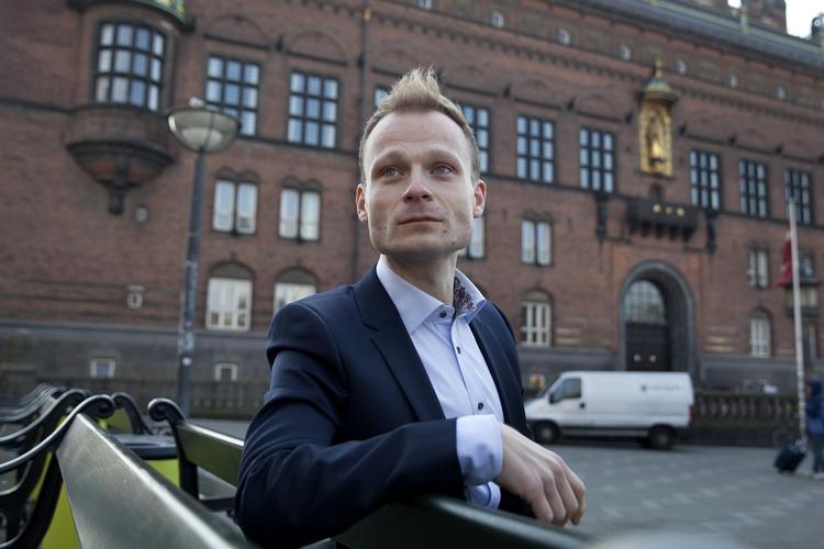 Skifte. Michael Gatten, medlem af borgerrepræsentationen i København, forlader Venstre til fordel for De Radikale. 