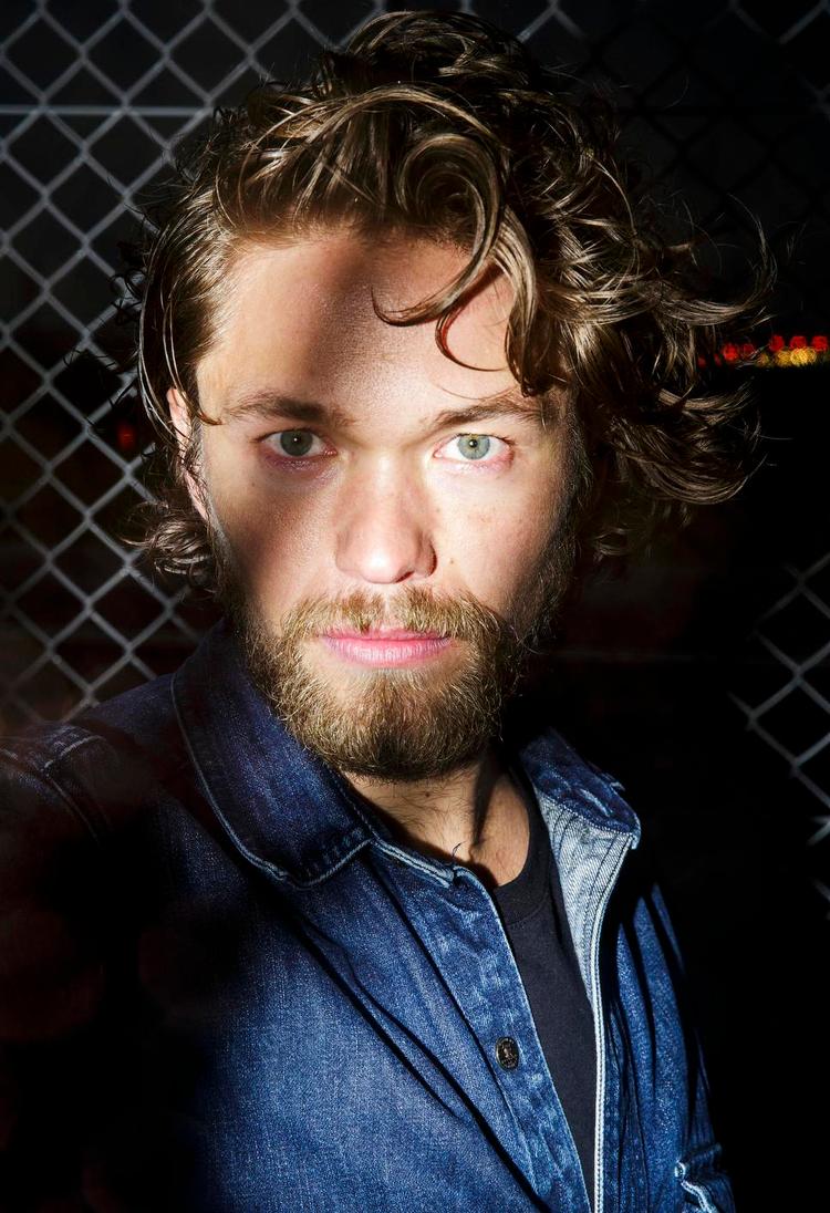 talent. Der stilles endog meget store forventninger til Jakob Oftebros fremtid som skuespiller. 