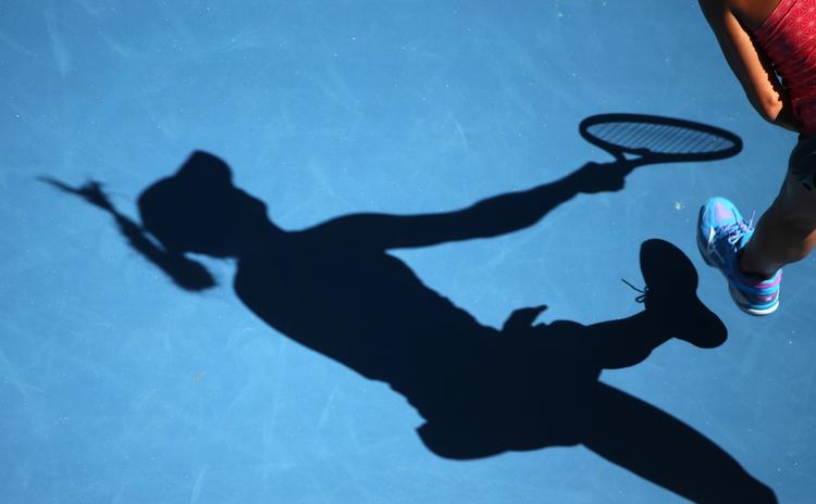 Skygge. Caroline Wozniacki er færdig i Melbourne. 
