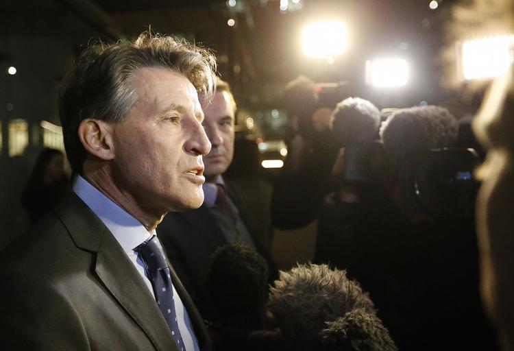 TRAVL. Sebastian Coe svarer konstant på spørgsmål om sin tidligere rolle som IAAF-vicepræsident og sin kommende indsats imod doping og korruption som ny præsident samme sted. 