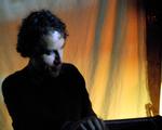 Eksperimenterende. Et medlem af Nurse With Wound ses her under L'Avantgarde Festival i Schiphorst, Tyskland i 2008. 