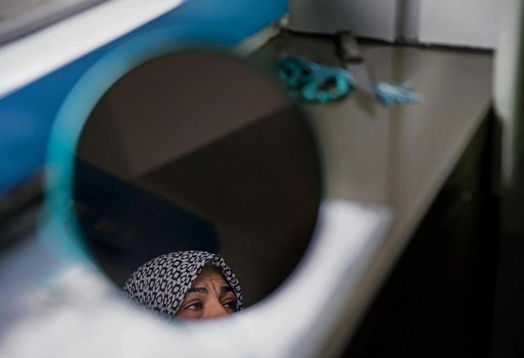 Låst. Syreren 'Nadia' fortalte i december om sin situation. Hun har sammen med sin søn fået asyl i Danmark på midlertidig beskyttelsesstatus, men der er lang udsigt til, at hun ville kunne få familiesammenføring med sine tre andre børn. 