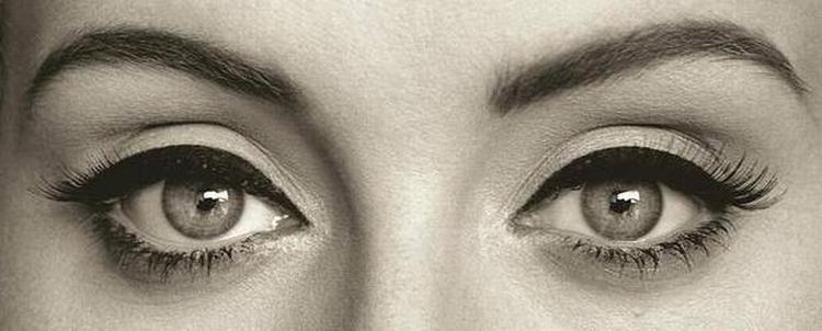 Ørehænger. Der er mange, der græder og får kuldegysninger til hittet 'Someone like you' sunget af Adele. Tit bliver det afløst af boblende glæde, man også kender fra andre af livets forhold. 