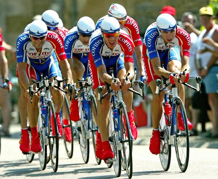 Epo-generationen. Cofidis-holdet blev i 2003 og 2004 genstand for en stor undersøgelse i Frankrig. Det kastede bl.a. betingede fængselsdomme af sig til flere ryttere, herunder også den nu afdøde Sassone. 