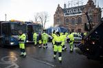 SYMPATI. De mange fremmødte ved sympatidemonstrationen var svære at overse i morgentrafikken ved H.C Andersens Boulevard. 