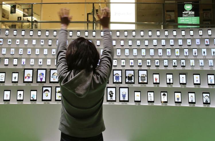 dominans. Android-styresystemet har erobret verden og sidder i 83 procent af alle smartphones, mens Apples IOS sidder på14 procent. 
