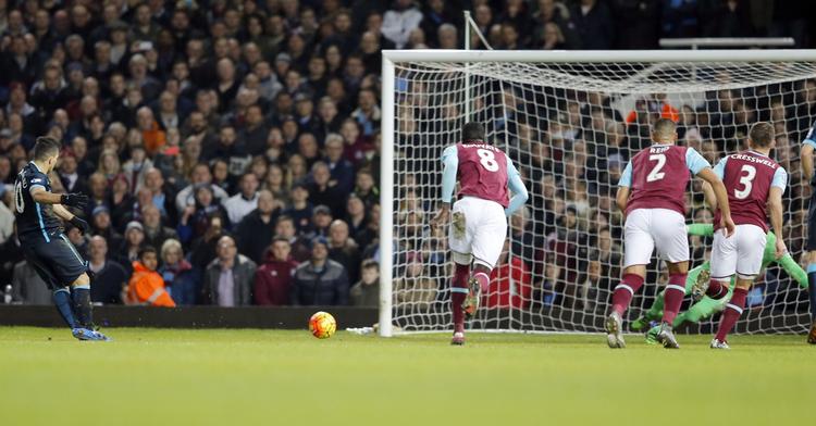 Målrigt. Der blev scoret i alt fire gange i premier league-opgøret mellem West Ham og Mancester City lørdag aften. 
