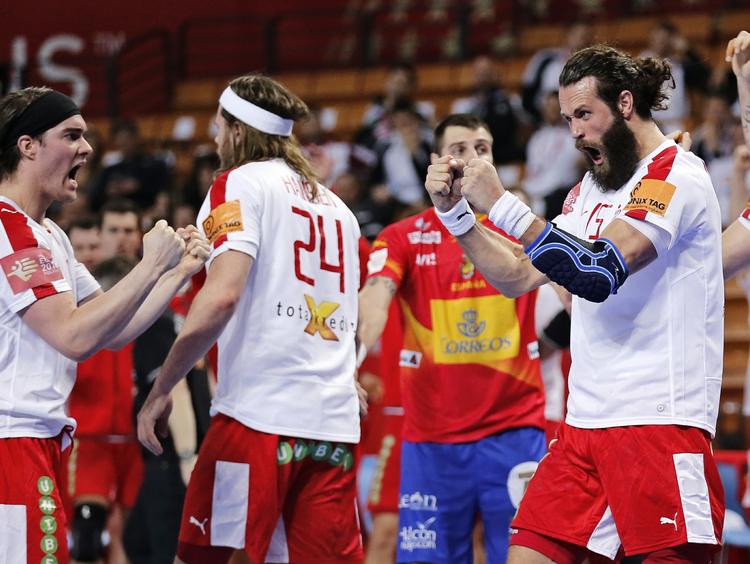 Danmark er enddog meget tæt på semifinalen efter et stærkt comeback mod Spanien. 