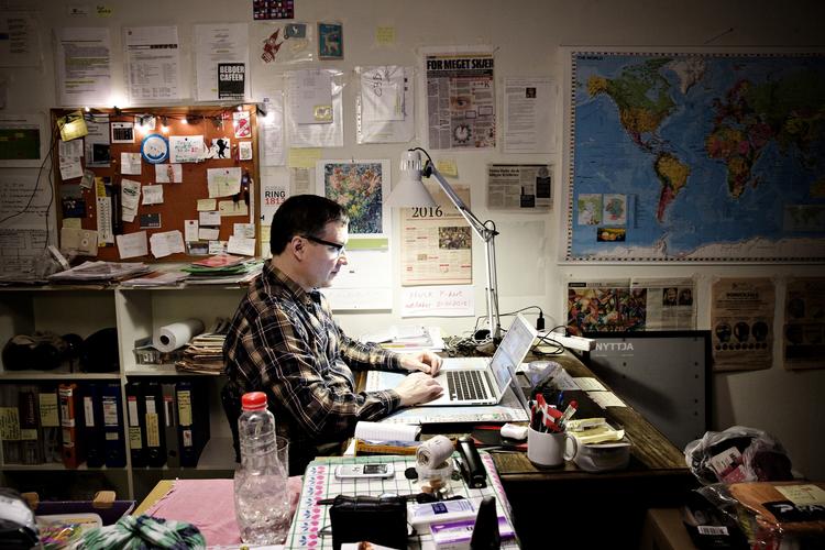 aktionær. Klaus Fredborg styrer sine investeringer fra computeren via et depot hos netbørsmægleren Nordnet. 