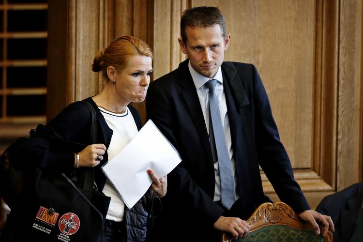 forklarelsestur. Inger Støjberg og Kristian Jensen skal i dag i Bruxelles forklare Danmarks stramninger på udlændingeområdet. 