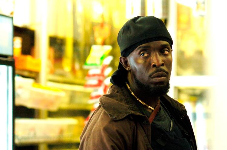 Omar. Som Omar Little, spillet af Michael K. Williams, så opmuntrende siger om den by og det system, han lever i: »The game is out there, and it's either play or get played«. 