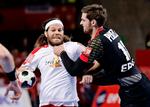 Stækket. Mikkel Hansen scorede syv mål, men ligesom resten af holdet kørte han tør til sidst. Foto: Jens Dresling 