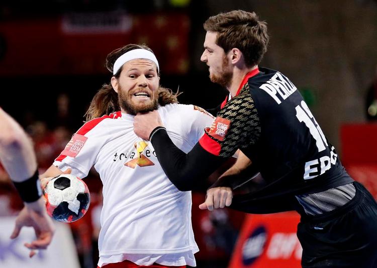 Stækket. Mikkel Hansen scorede syv mål, men ligesom resten af holdet kørte han tør til sidst. Foto: Jens Dresling 