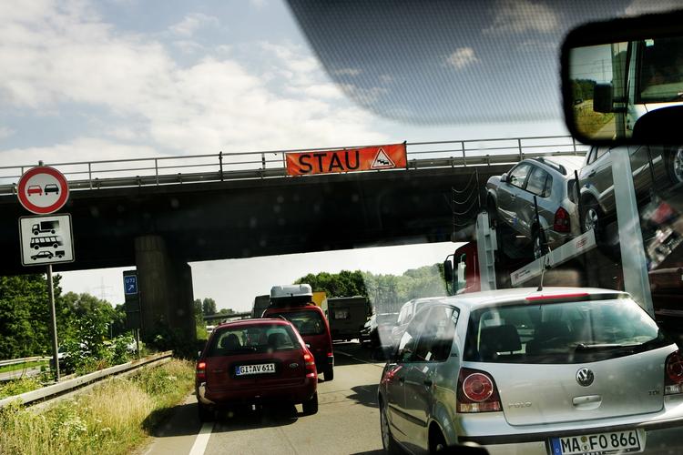 Danmark er blevet en del af et EU-samarbejde, hvor udenlandske myndigheder kan bede dansk politi om at inddrive trafikbøden. 