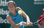 Mistanke. Påfaldende mange væddemål på en doublekamp ved Australian Open i søndags fik et stort bookmakerfirma til at lukke for yderligere indsatser på kampen. Lara Arruabarrena (billedet) var sammen med David Marrero den tabende part mod Andrea Hlavácková og Lukasz Kubot, der vandt 6-0, 6-3 – et resultat, der var satset mange penge på. 
