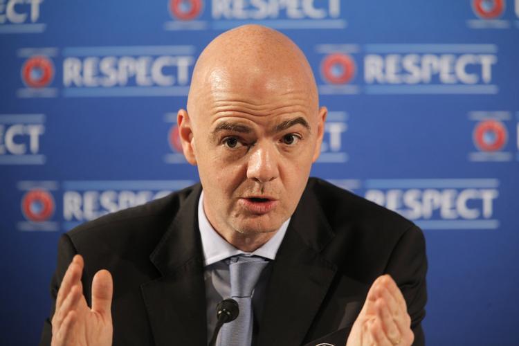Opbakning. Dagens udmelding fra de sydamerikanske lande peger på 10 stemmer til schweiziske Gianni Infantino. 