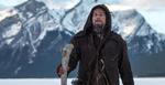 Langt ude. Drømmen - eller skrækken for at blive efterladt i den vilde natur - sidder i os. Her er det pelsjægeren fra 'The Revenant', der er på vej hjem til civilisationen. Hugh Glass spilles i filmen af Leonardo DiCaprio. 