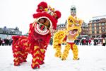 Løvedans. Sidste år blev nytåret fejret ved Rådhuspladsen. 