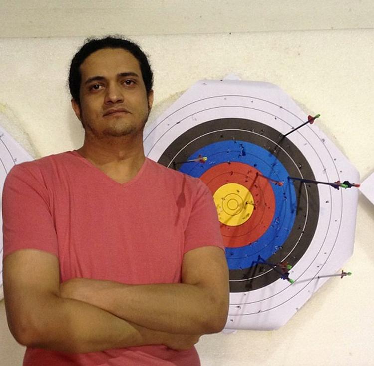 Frafalden. Den saudiarabiske poet, Ashraf Fayadh, er anklaget for at promovere ateisme og tilsværte islam i sin litteratur. Billedet her er fra hans instagram-profil. 