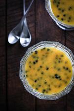 Panna cotta med passionsfrugt