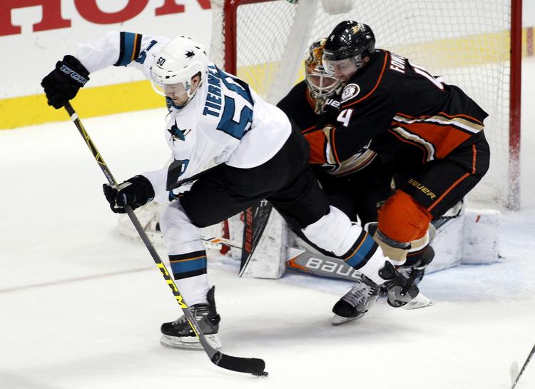 Velspillende. Anaheim Ducks' danske keeper, Frederik Andersen, spillede godt, da mandskabet besejrede Mikkel Bødkers hold, Arizona Coyotes. (arkivfoto) 