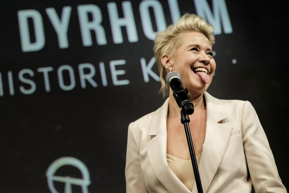 Årets kvindelige hovedrolle i tv-serie: Trine Dyrholm (Arvingerne II) 