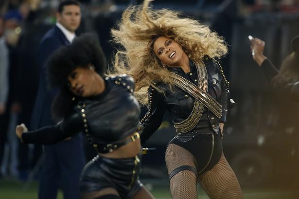 Beyonce stod for underholdningen i pausen. 