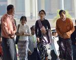 LEDER. Aung San Suu Kyi får måske mulighed for at blive præsident. 