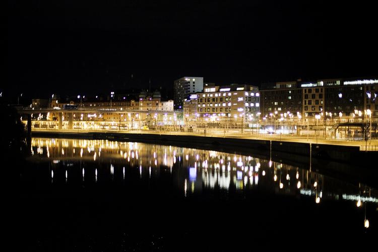 Sverige. Ifølge svensk politi bruges lejede lejligheder til prostitution. 