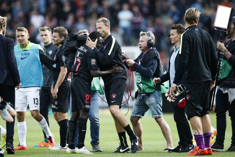 Glæde. Det var en glad Jess Thorup, der kunne takke Pione Sisto for to vigtige mål i superligaåbningen mod Viborg. I aften gælder det en mindre overkommelig modstander. 