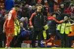 Ydmygt. Der var store forhåbninger til Jürgen Klopp, da succestræneren trådte til i Liverpool for fire måneder siden. Mange har siden måtte sande, at det tager tid at forbedre et hold. 