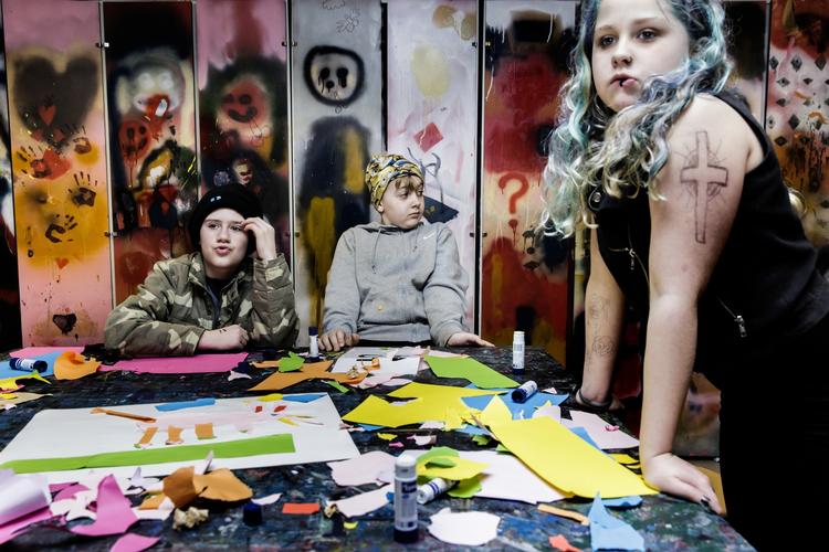 Bevægelse. Cilja fra 4.c på Islev Skole, der i anledningen af fastelavn var klædt ud som punker, er glad for, at Rødovre kommune har valgt at investere i en ny legeplads. Regnereglerne bliver nemlig lettere at huske, når undervisningen foregår i skolegården. 