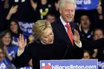 Da Hillary Clinton indtog sin valgfest, erkendte hun sit nederlag, men lød på ingen måde slået. 