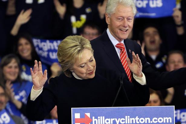 Da Hillary Clinton indtog sin valgfest, erkendte hun sit nederlag, men lød på ingen måde slået. 