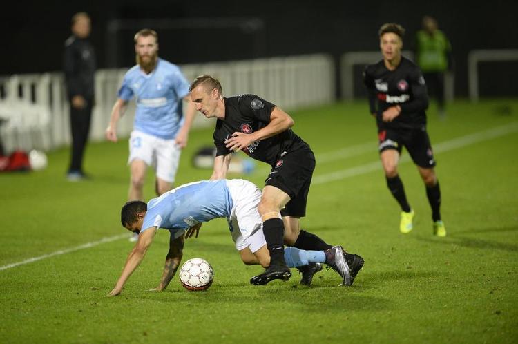 nedtælling. Martin Pusic (midt) og FC Midtjylland spiller i weekenden sidste testkamp mod AC Horsens, inden mægtige Manchester United kommer til det jyske om otte dage. 