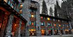 Klassiker. Lige nu hedder hoteller her Ahwahnee. Fra 1. marts skifter det navn til Majestic Yosemite Hotel. 