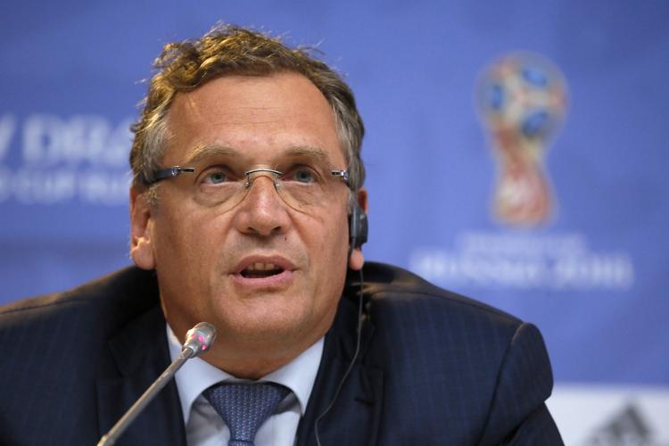 Karantæne. Jérôme Valcke må ikke beskæftige sig med fodbold de næste 12 år. 
