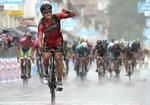 Jubel. Philippe Gilbert har ikke vundet så tidligt på året siden 2011. 