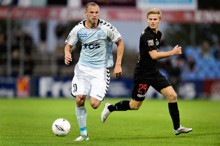 U19. Jonas Gemmer (th) har været med i fire af FC Midtjyllands seks kampe i ungdommens Champions League, men kommer ikke med i kampen mod Barcelona, da han er lejet ud til AC Horsens. 