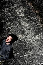 forvandling. På sit nye udspil slører August Rosenbaum og hans musikere grænsen mellem det akustiske og elektroniske, mellem natur og kultur, mellem menneske og maskine. Arkivfoto: Martin Lehmann 