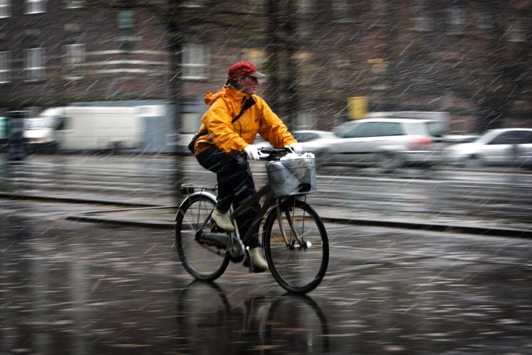 Øv. Så skal vi til det igen. 