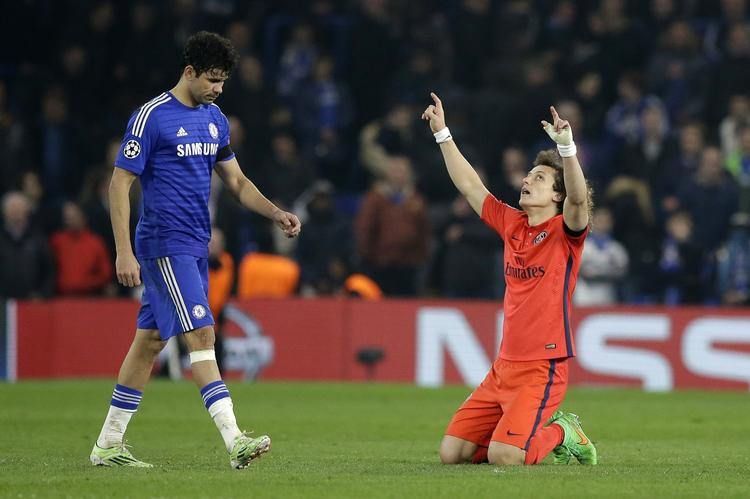 Nedtur. Chelsea havde det ene ben i kvartfinalen, men snublede sidste år, da aftenens to modstandere kæmpede om en plads i kvartfinalen. 