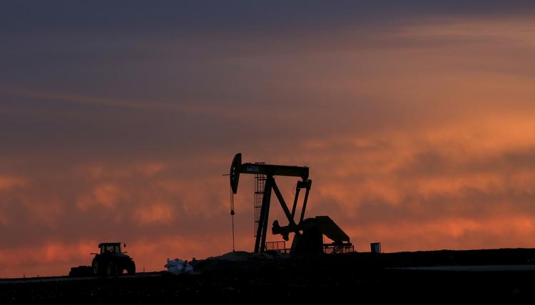 Oliebrønd. For 10 år siden var USA verdens største olieimportør. Skifergas og -olie har sikret, at USA vil være selvforsynende igennem 2020'erne, skriver Financial Times. På billedet ses en oliebrønd i Texas, hvor olie hentes fra undergrunden. 