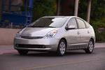 2004. Anden generation af Toyota Prius fik et markant design, som har efterladt sig spor i nyeste generation. 