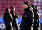 træning. Respekt er den primære følelse for Jess Thorup, når han sender sit hold til kamp mod Manchester United. 