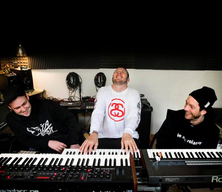 av-av-av. (Fra venstre) August Fenger, Martin Skovbjerg, og Anders Dixen. 