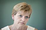 Landbrugspakke. Miljø- og fødevareminister Eva Kjer Hansen (V) skal forsøge at gøre de Konservative glade for landbrugspakkens miljøeffekter. De Konservative sidder nemlig på afgørende mandater for at få landbrugspakken stemt igennem. 