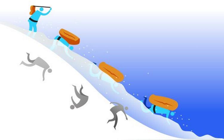 Overrasket. Skiløberen har bedre chancer for at ryge op til overfladen af en lavine med en lavinerygsæk på. Det er vigtigt, for den største dødsårsag ved laviner er kvælning i den fortættede sne. 