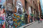 MELBOURNE. På vej mod et lille opalmuseum stødte vi på Hosier Lane og endte dermed midt i byens graffitijungle. 